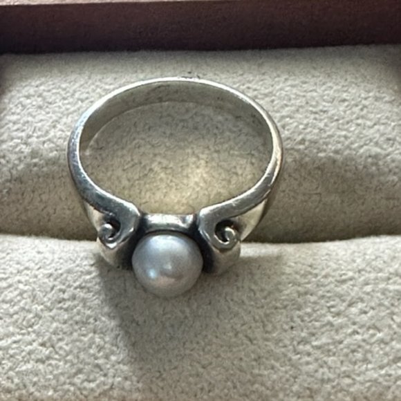 James Avery Jewelry James Avery Victorian Scrolled Retired Pearl